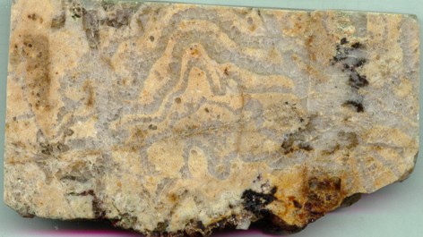 130/�-84