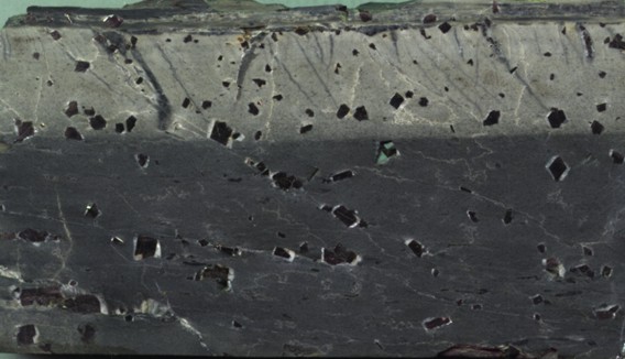 32/�-2003